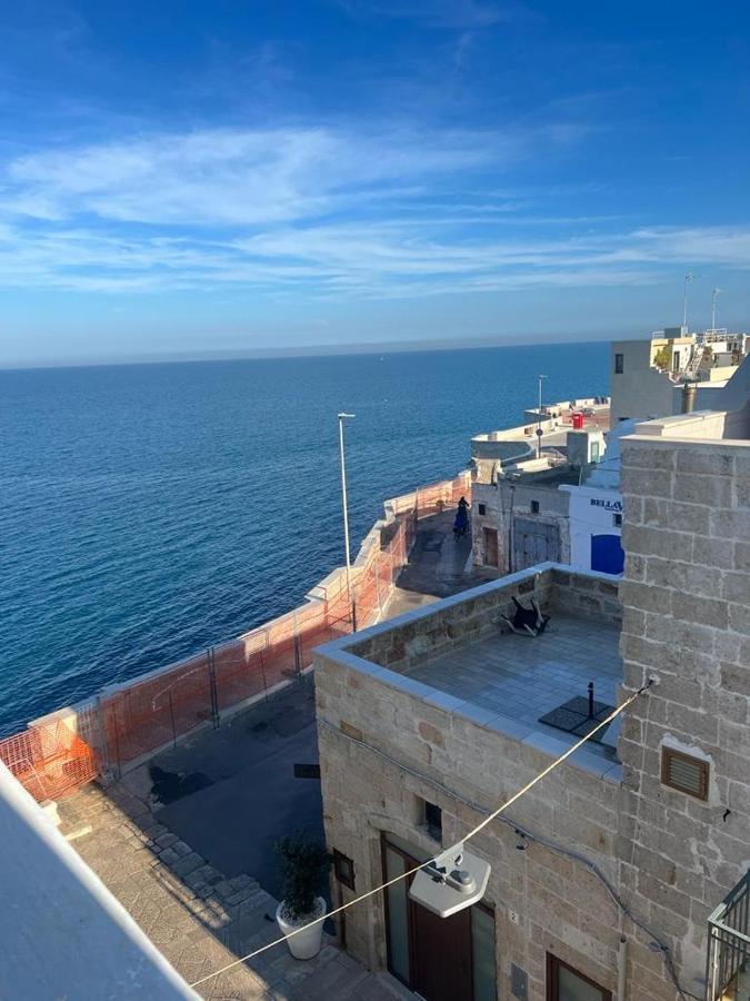 Extravacanza Dipinto Di Blu Полиняно а Маре Екстериор снимка
